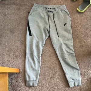 Nike Mens Joggers. Grey with Black accents. Size Large.